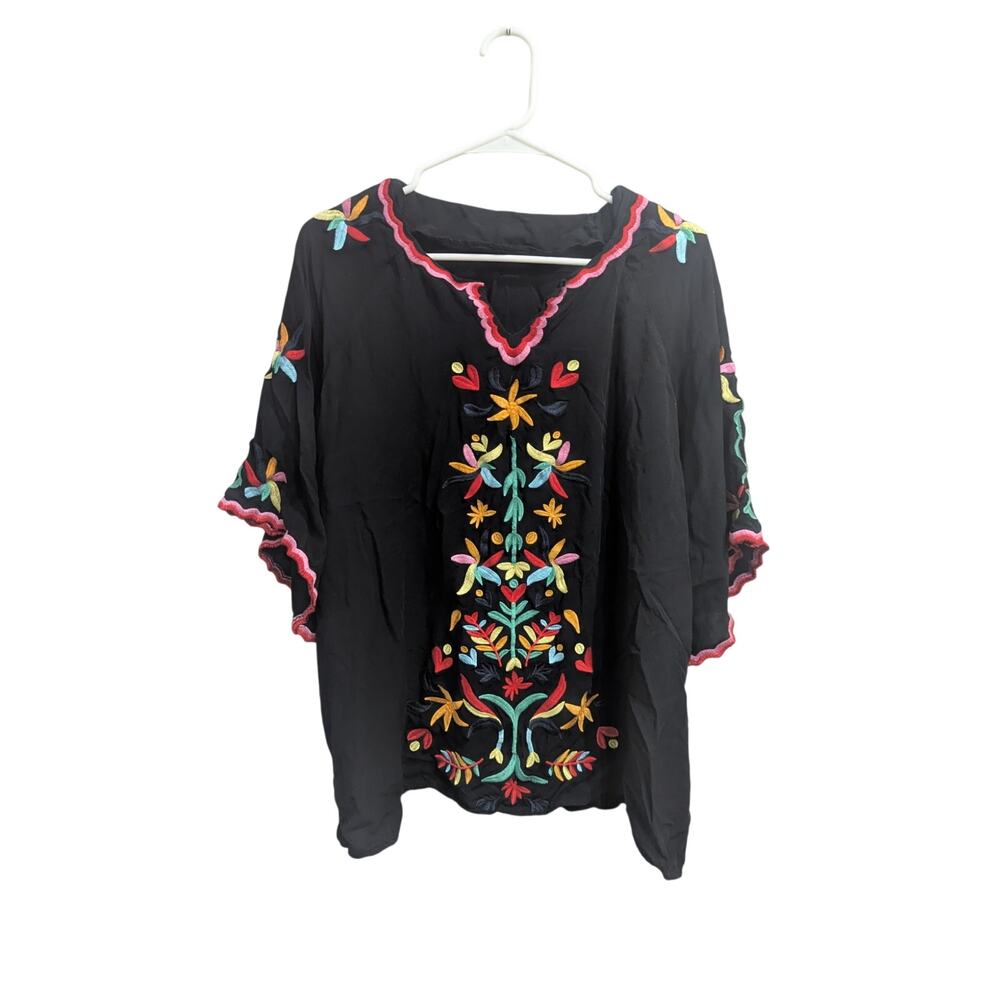 Women's black cottage core style embroidered floral top by Layerz size XL